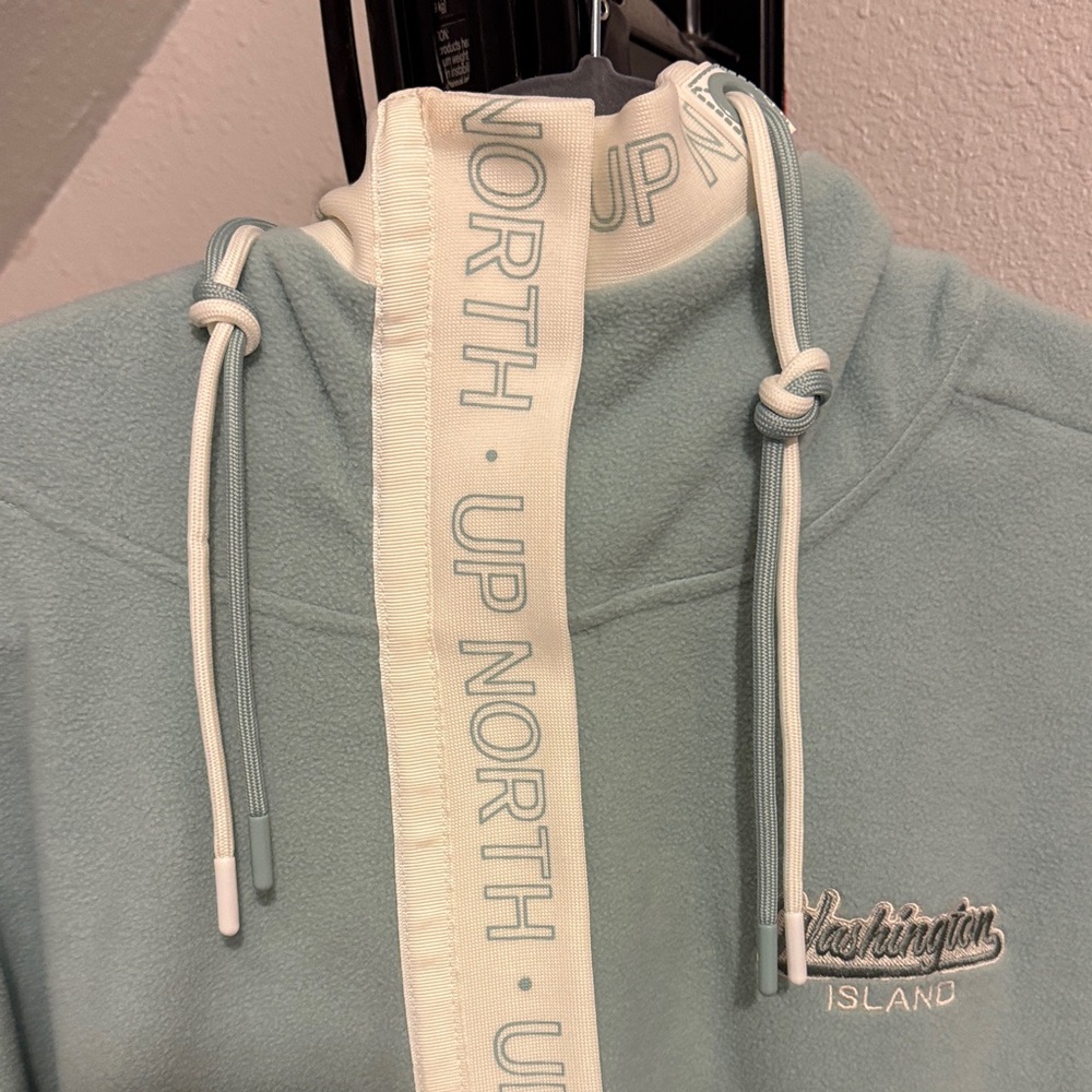 Northern Zip-Up Jacket - Picture 5 of 6